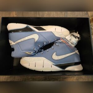 NIKE KOBE 1 PROTRO CITY OF CHAMPIONS MENS